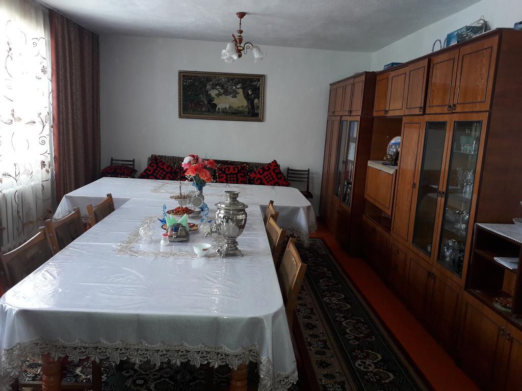 Kochkor Guest House Baytur מראה חיצוני תמונה